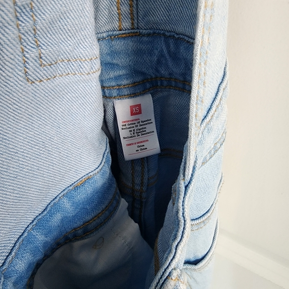 Cute Shorts Overall - Picture 3 of 3